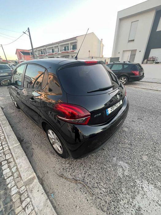 Pegeout 208 Active 1.2 Puretech 82 CVM5