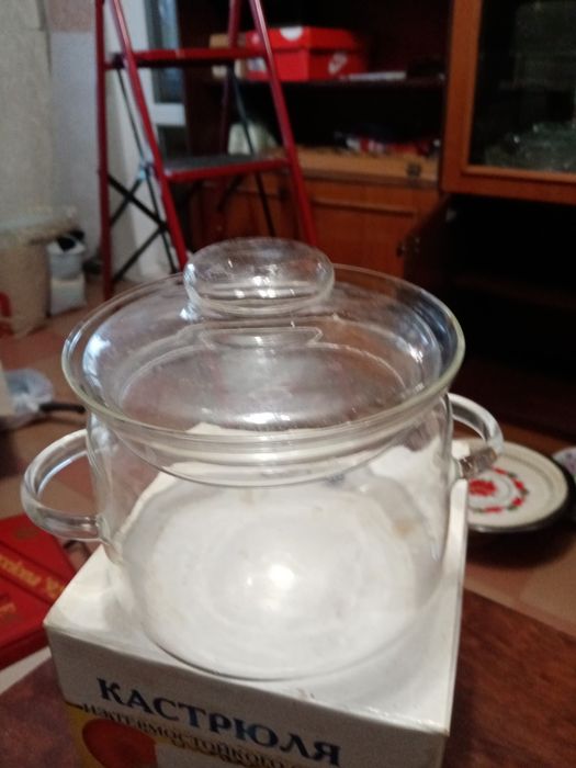 Кастрюля из термостойкого стекла