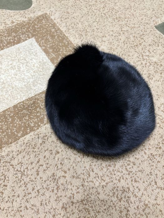 Продається берет з норки
