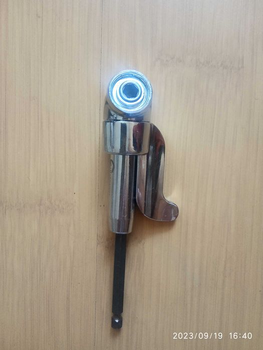 Угловая насадка для дрели