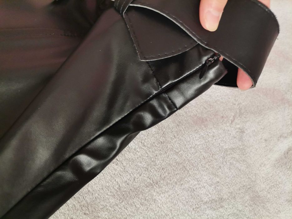 Спідниця шкіряна