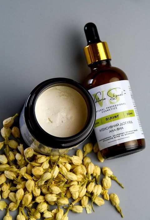 Графічний дизайнер•листівки•наліпки•візитівки•етикетки•реклама