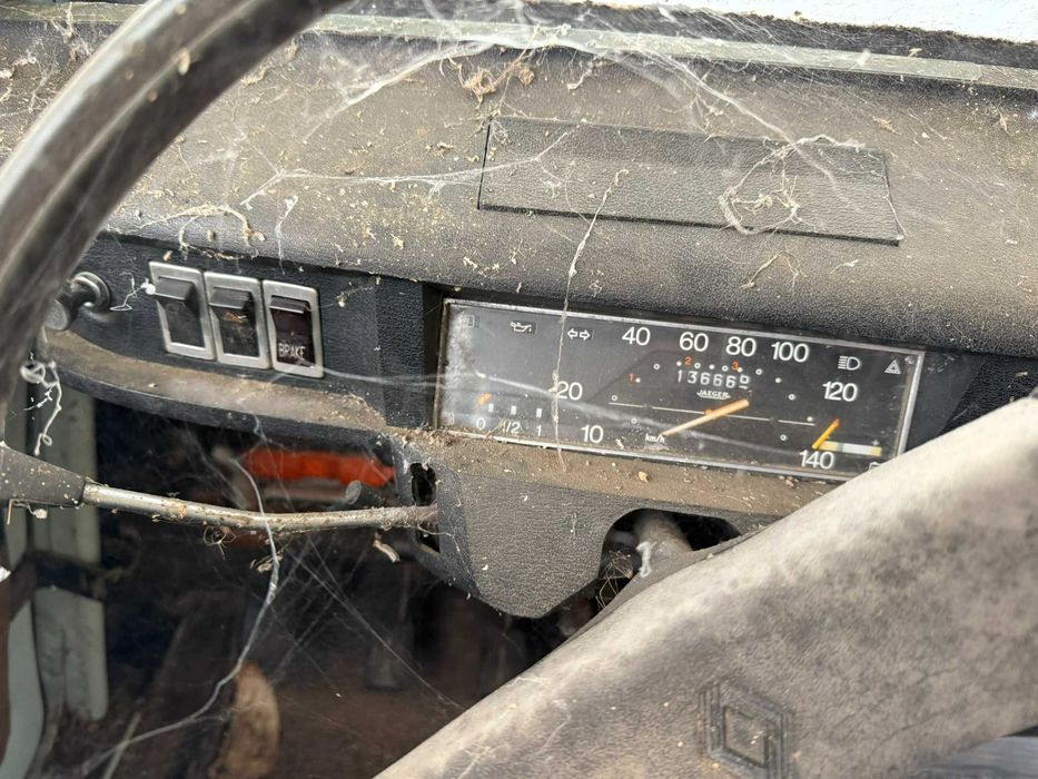Vendo veículo RENAULT 4L ORIGINAL 1976