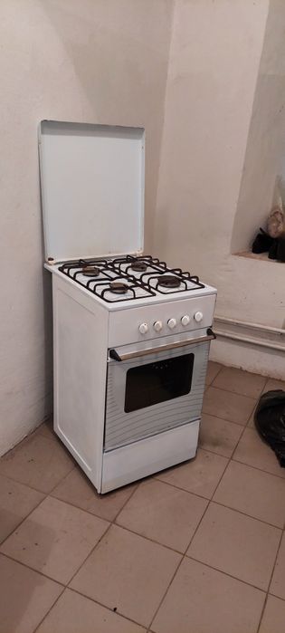 Газовая плита,доставка, можу підвести куди завгодно,  або новой поштой
