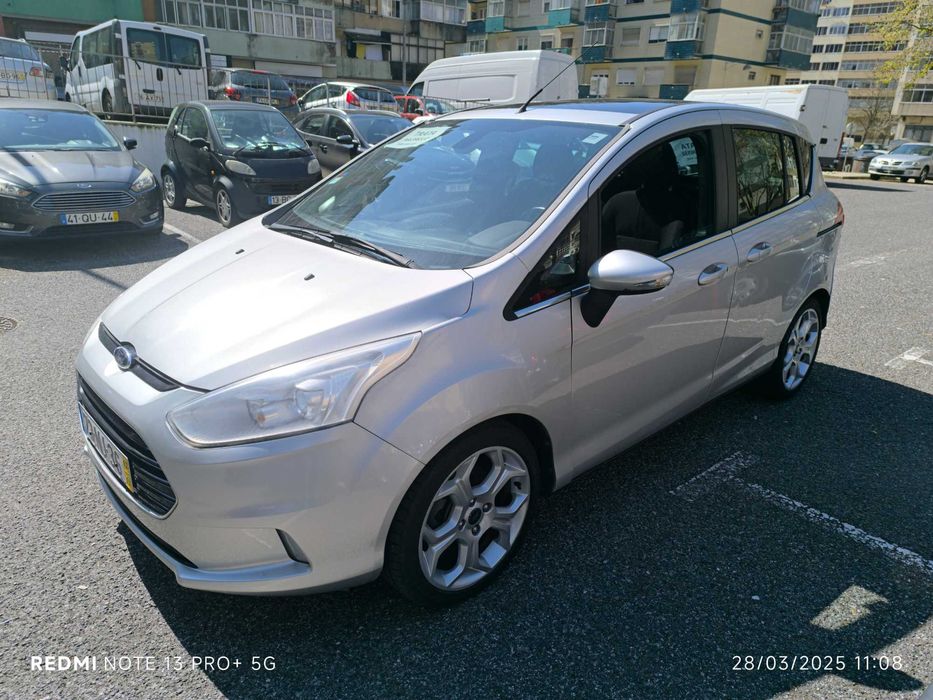 Ford B max novo poucos km