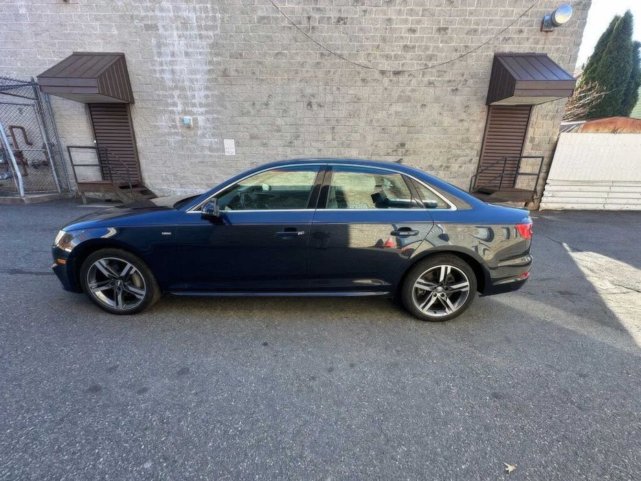 Audi A4 quattro Premium Plus      2017