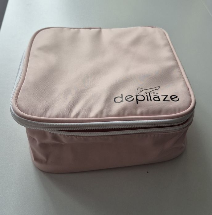 Kosmetyczka Depilaze na depilator laserowy 19,5 x 19 x 9 cm
• Wymiary kosmetyczki: 19,5x19x9 cm