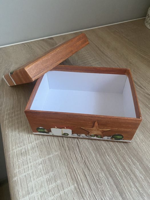 Świąteczne pudełko prezentowe