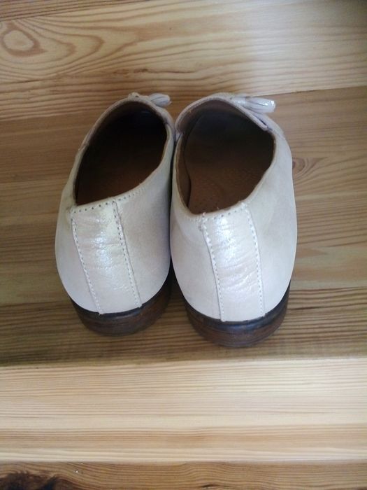 Jasne mięciutkie mokasyny