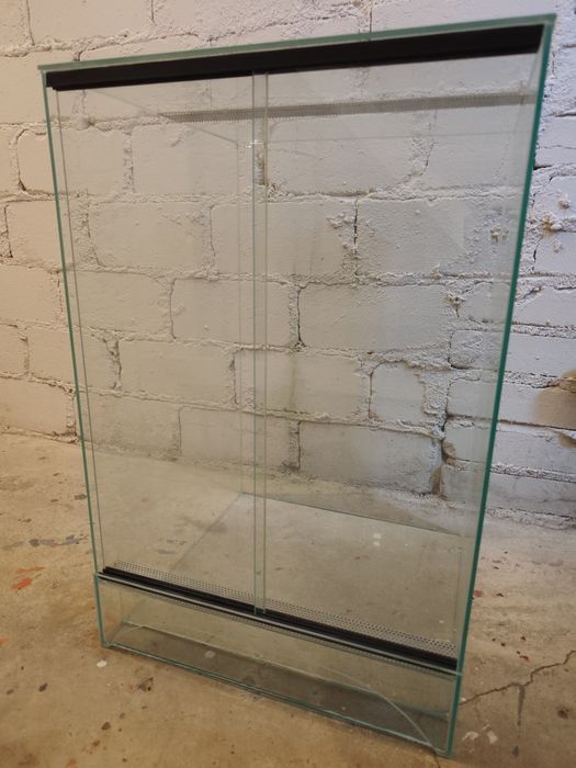 Terarium stan bardzo dobry.