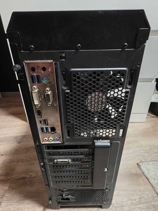 PC i5-8400 GTX1080 32GB RAM + MONITOR IPS 27"