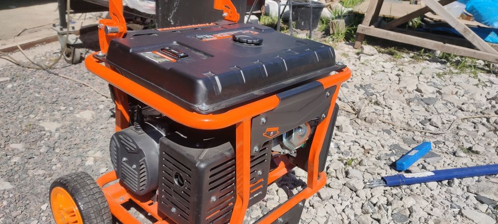 Продам генератор або обміняю на трифазний з моєю доплатою