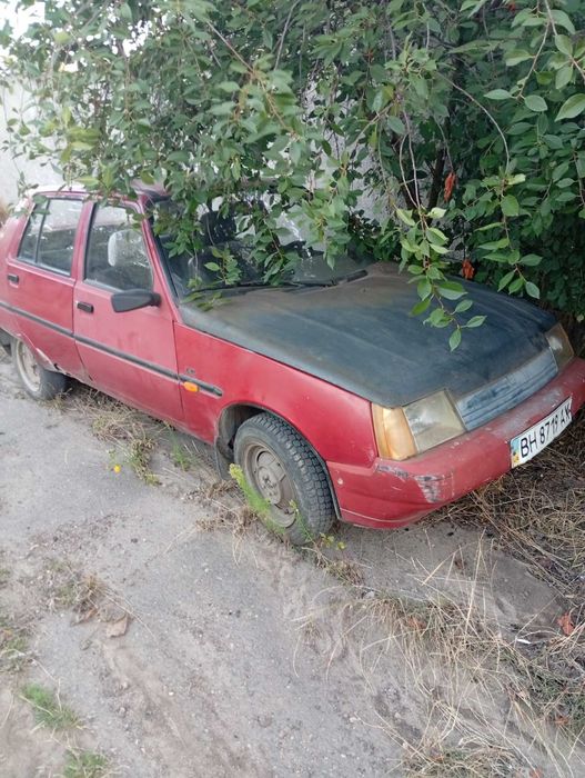 Продам кузовные детали Славута Таврия