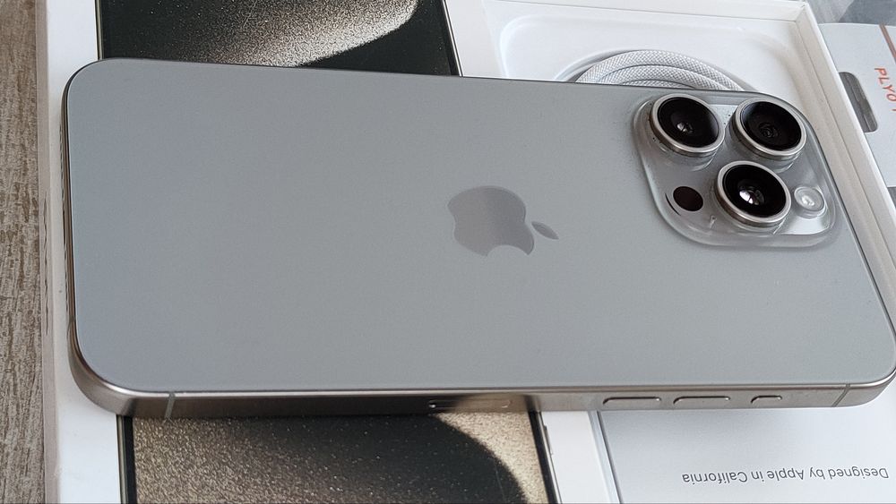 Apple iPhone 15 Pro Max A3105, Natural Titanium, 256Gb, батарея 85%