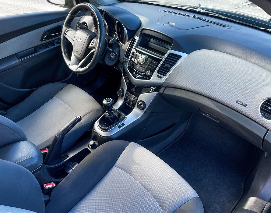 Chevrolet Cruze 1.6 Aceitamos Retomas/CPLP