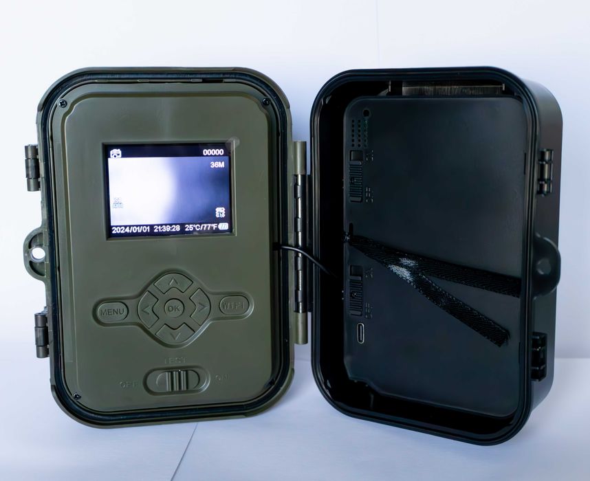 Фотопастка WiFi940PROLI із Wi-Fi/Bluetooth + картка пам'яті + аксес.