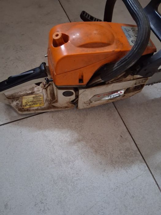 Piła  motorowa..