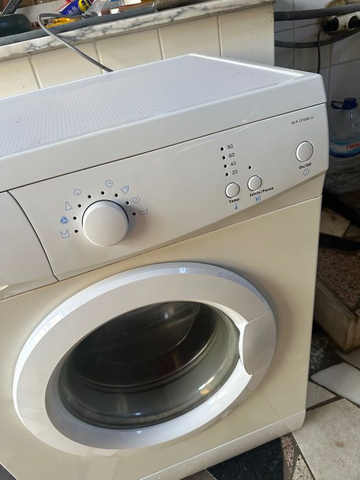 Máquina de lavar roupa