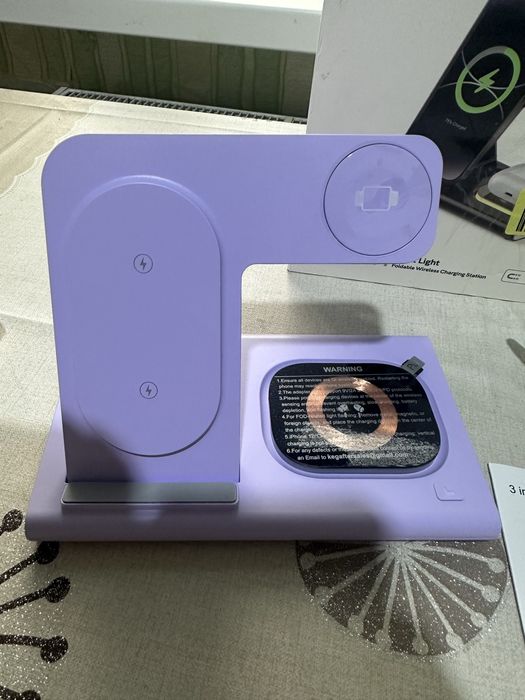 Бездротовий зарядний пристрій 3 в 1 ALITKVRE  JJT-A80