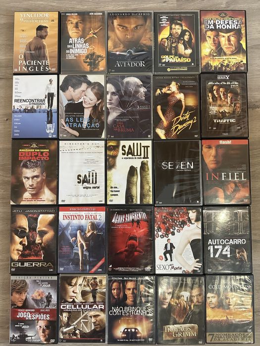 Vendo filmes DVD originais.