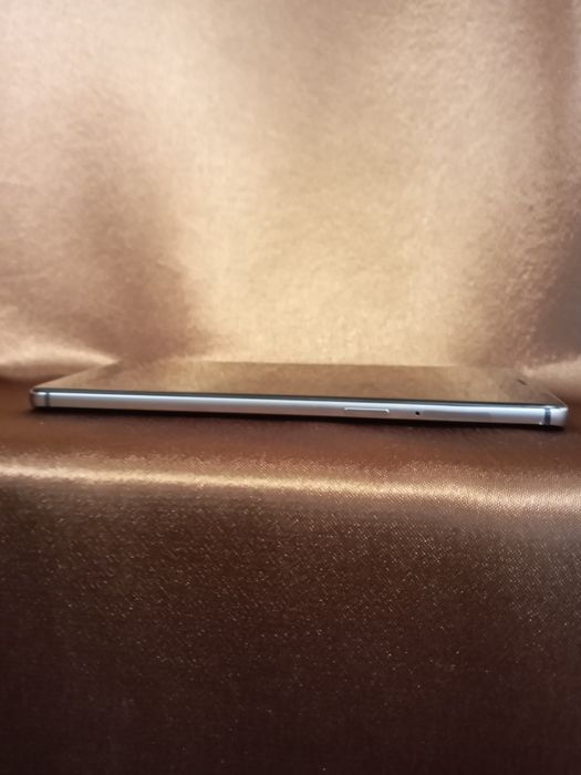 Смартфон OnePlus 3T