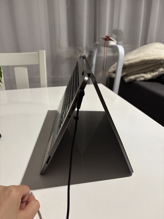 Laptop Asus ekran dotykowy 360