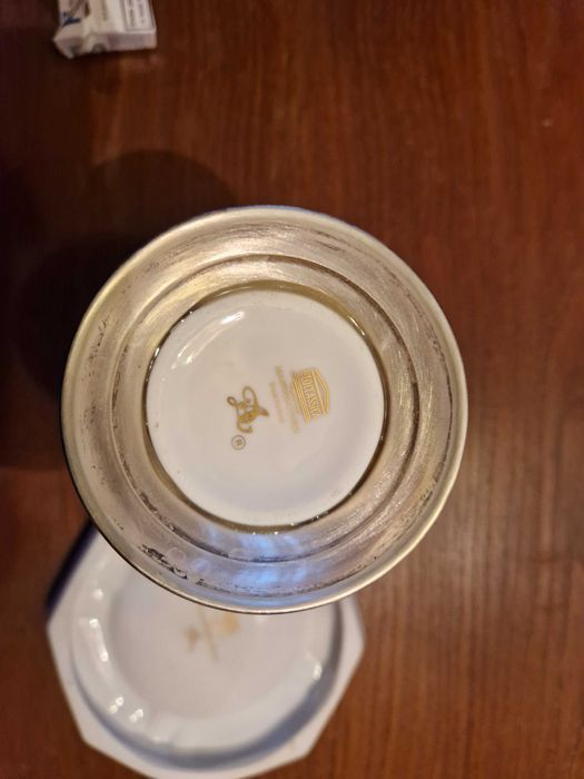 Conjunto Jarro e Cinzeiro porcelana Neoclassica