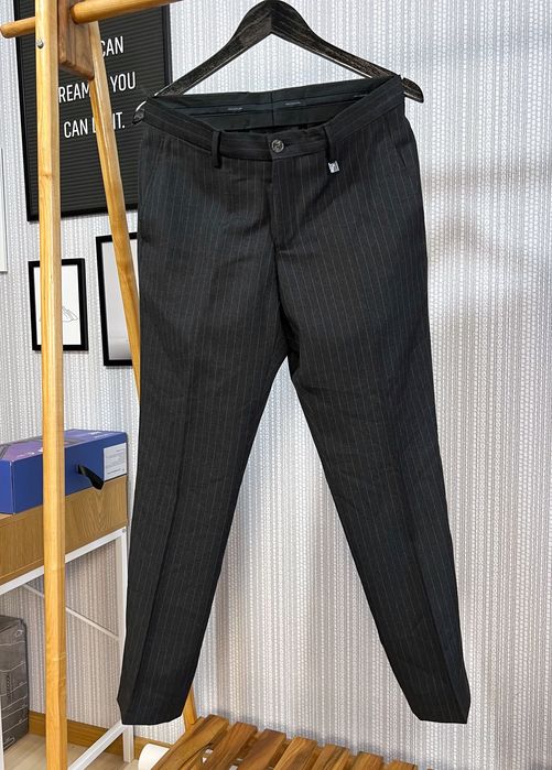 Versace примі класичні штани в полоску з логотипом