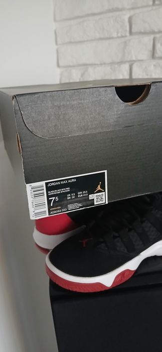 Adidasy Buty JORDAN MAX AURA rozmiar 40,5  sportowe dla chłopca