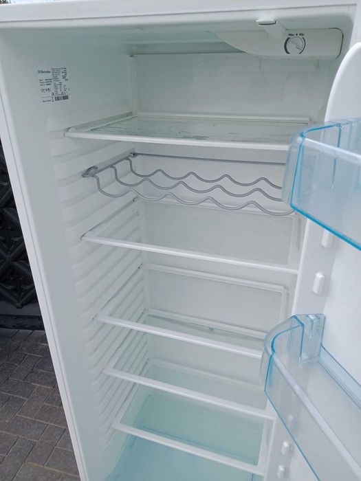 Lodówka chłodziarka lodówko komunia