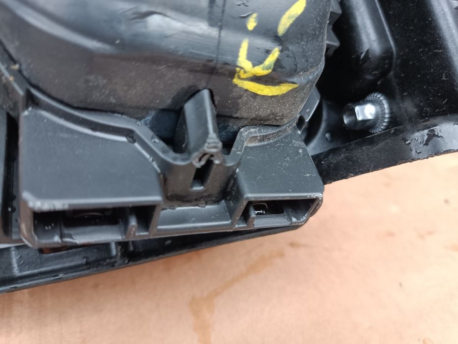 Toyota Yaris IV 4 20- pas przedni wzmocnienie czołowe wlot do filtra p