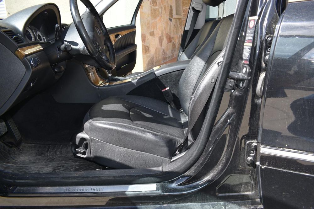 Mercedes E280 V6