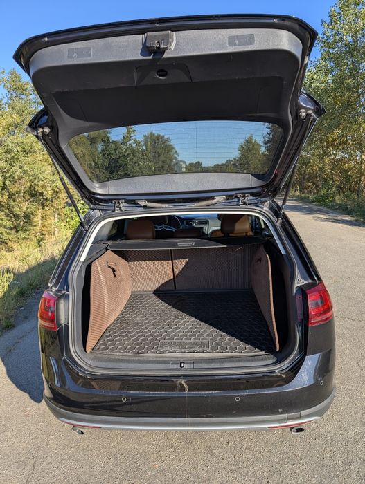 Volkswagen Golf Alltrack

Volkswagen Golf 2017

Автобазар
Volkswagen
G