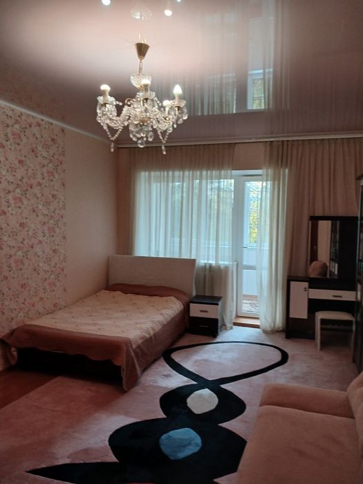 Просторная квартира в свежем доме рядом с парком Победы