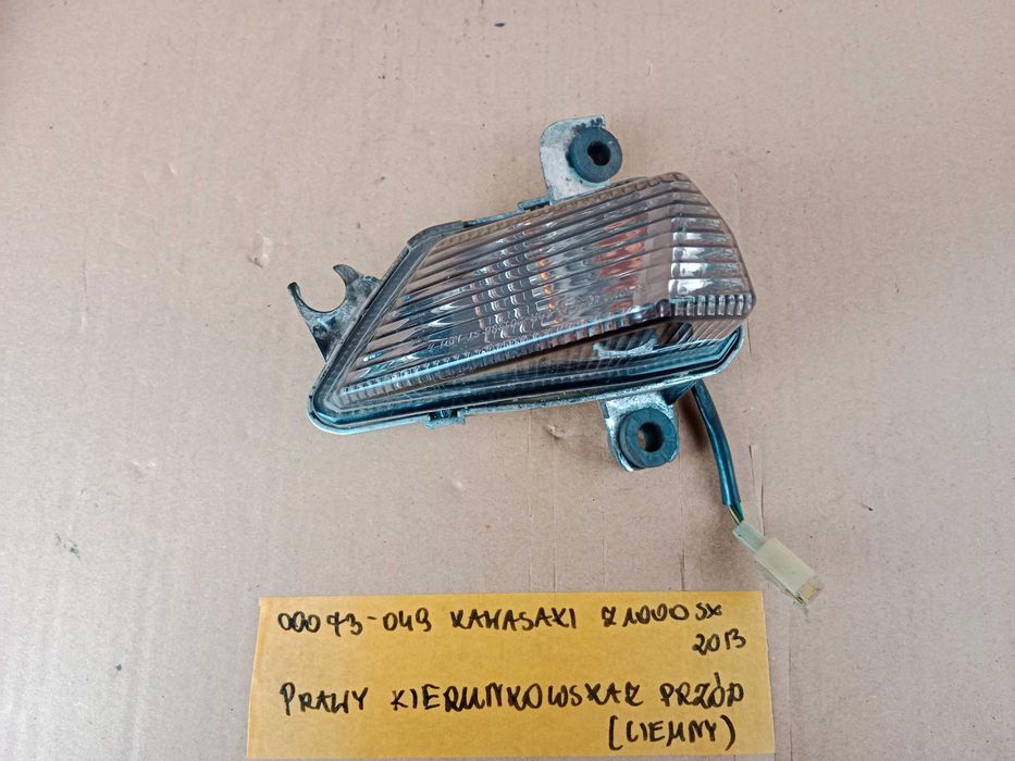 Kawasaki Z1000 SX Prawy Kierunkowskaz Przód Przedni Ciemny  10-16