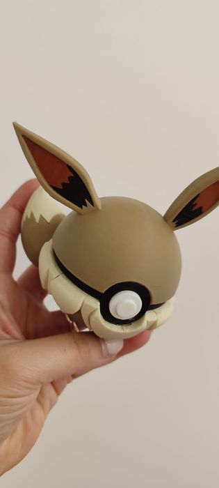 Eevee pokeball pokemon 3d