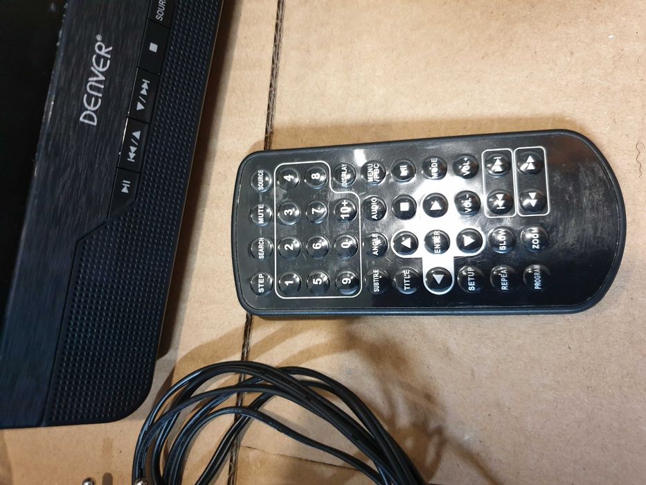 Leitor DVD portátil DENVER ecrãs 7"