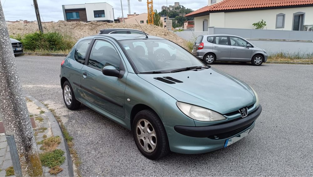 Peugeot 206   1.1   3 portas
