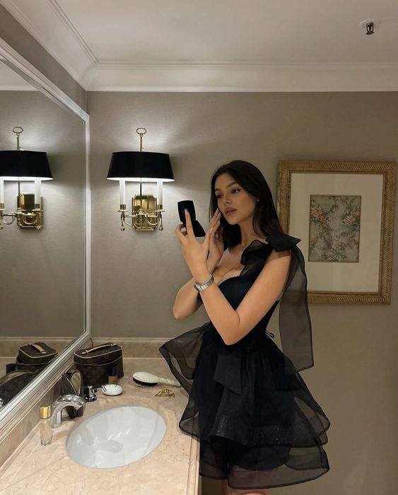 Вечірня сукня корсетна