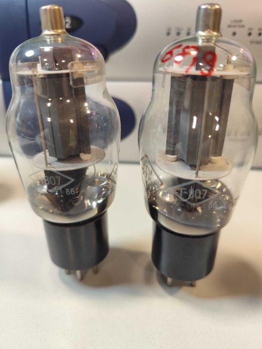 Lote3- 2 Válvulas 807 NOS Russas Balanceadas