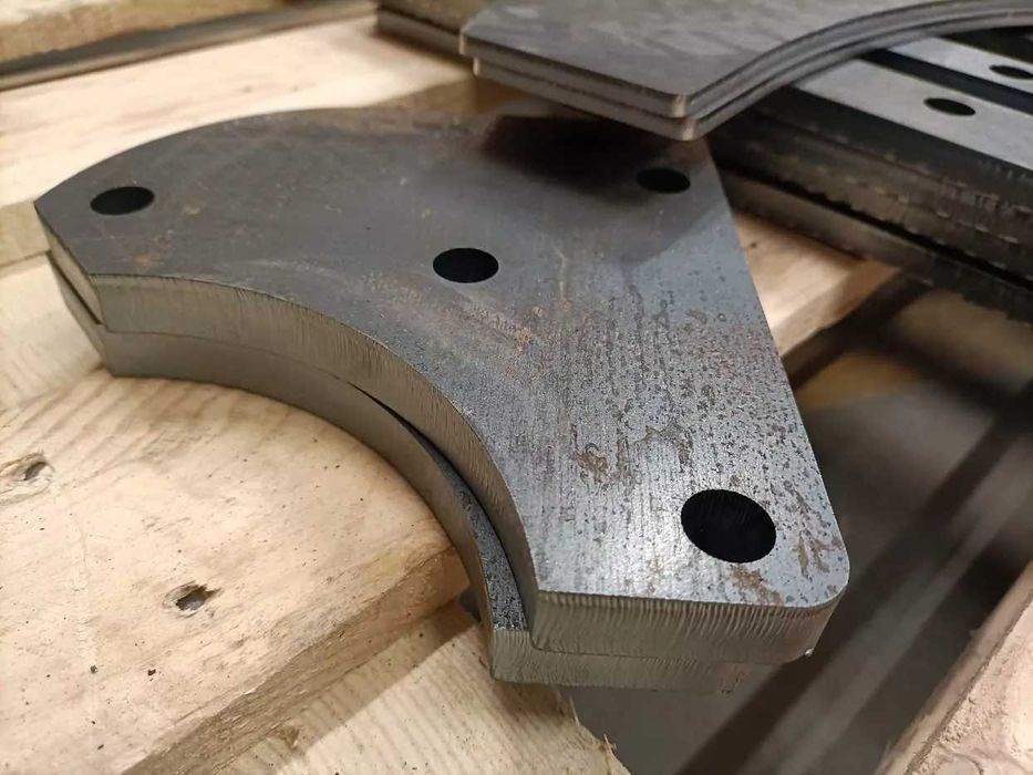 Kompleksowe usługi cięcia i gięcia blach Laserowe cięcie blach Rogoźno