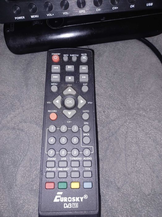 Тюнер DV3 Т2 під ремонт