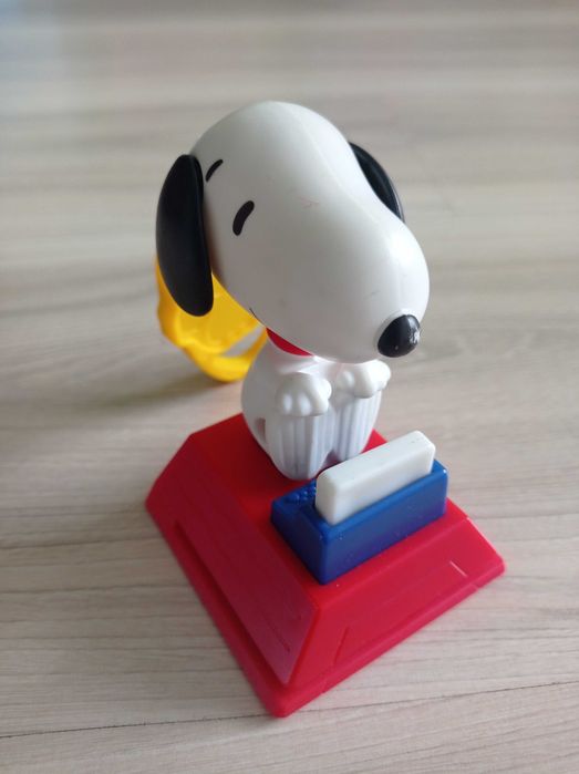 Figurka McDonalds 2016 Snoopy, zabawka