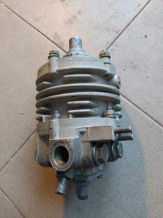 Tatra 815 regulator ciśnienia powietrza