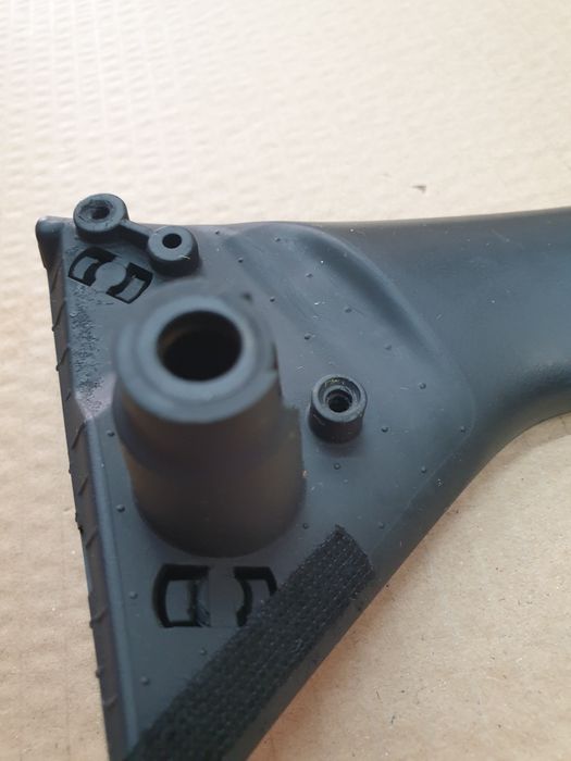 rączka drzwi prawych  volvo V70 XC70 S60 NR 38 przedlift