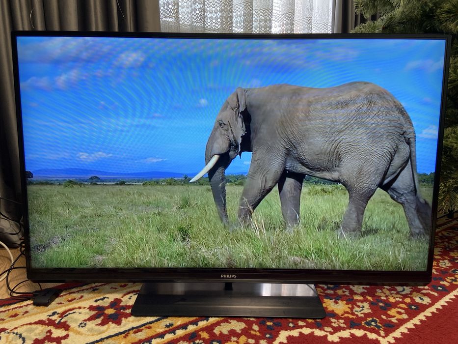 Телевізор Philips 47pfl6057K/4Ambilight/3D/100Гц