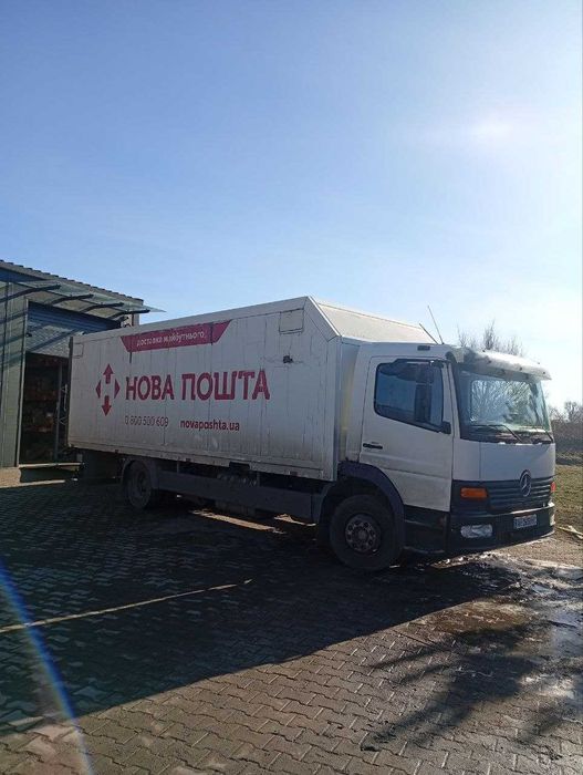 Продаж | Вантажний автомобіль Mercedes-Benz Atego 2004 року в гарному стані
