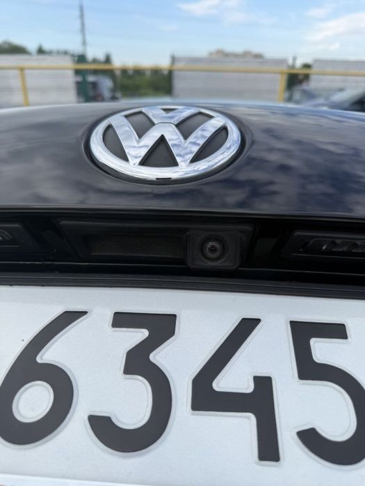 Продам Volkswagen Passat B7 2015