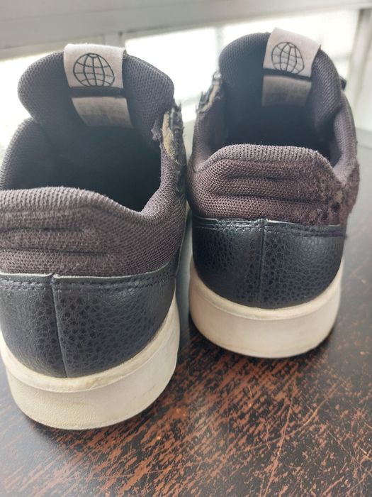 Ofereço ténis Adidas 36