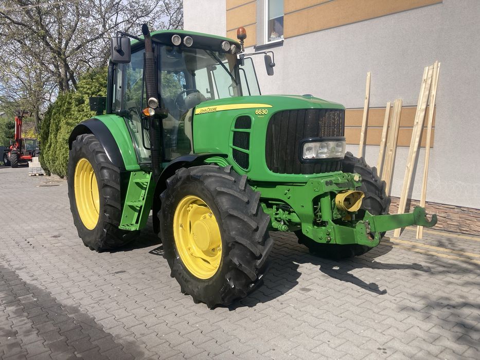 John Deere  6630 P  John Deere6830 P John. Deere 6930 P
